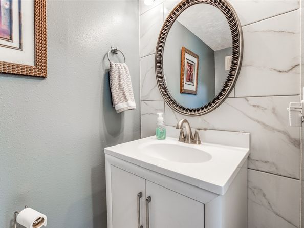 4933 Barkley Street, Houston TX 77017