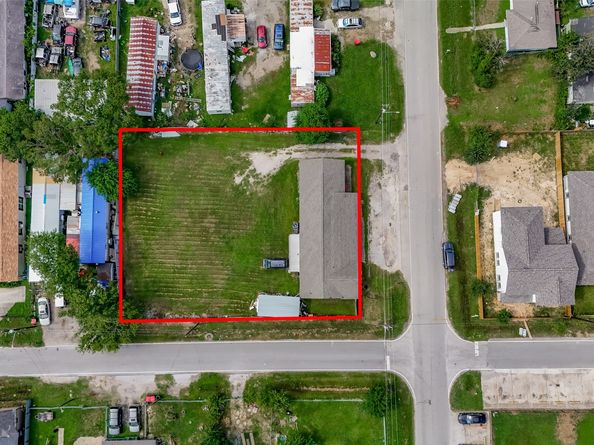 816 Barbara Mae Street, Houston TX 77015