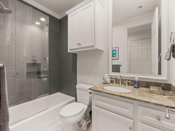41 Tiel Way, Houston TX 77019