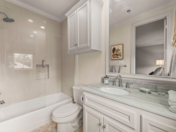 41 Tiel Way, Houston TX 77019