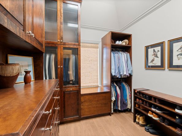 41 Tiel Way, Houston TX 77019