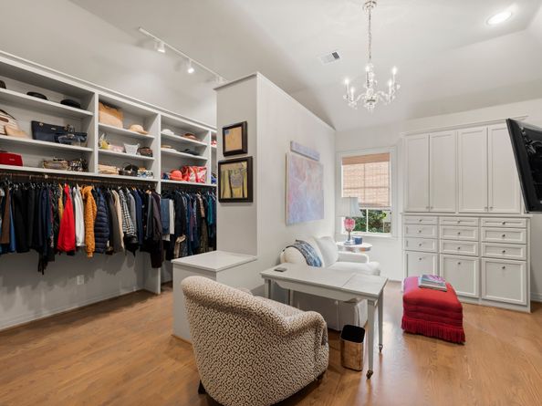 41 Tiel Way, Houston TX 77019