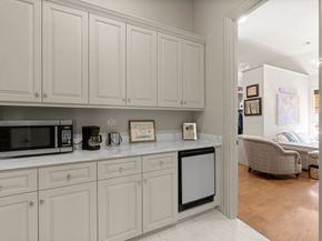 41 Tiel Way, Houston TX 77019