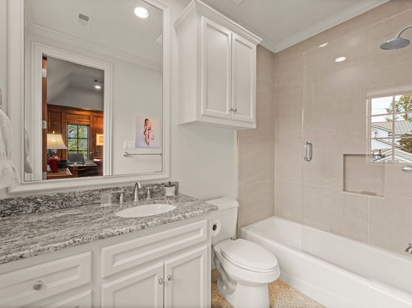 41 Tiel Way, Houston TX 77019