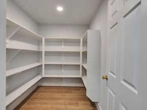 9003 Ledge Street, Houston TX 77075