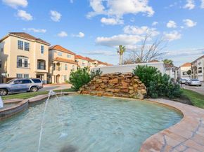 7150 Windwater Pkwy Parkway N, Houston TX 77036