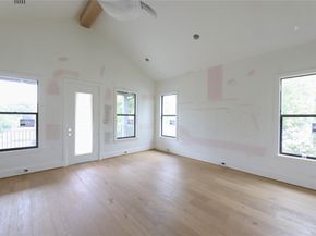 1030 W 41st Street, Houston TX 77018