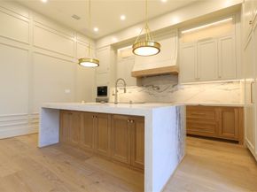 1030 W 41st Street, Houston TX 77018