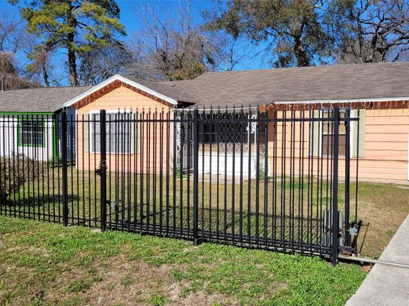 8429 Flintridge, South Houston TX 77028