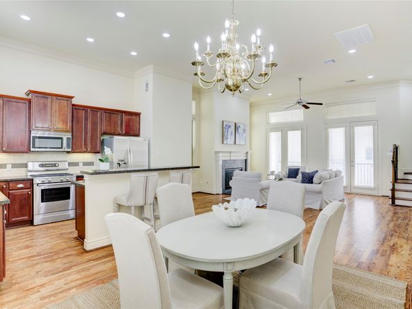 9617 Pemberton Crescent Drive, Houston TX 77025