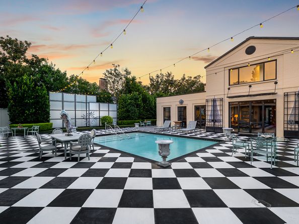 1814 Larchmont Road, Houston TX 77019