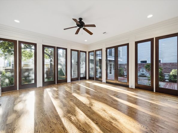 1639 Arlington Street, Houston TX 77008