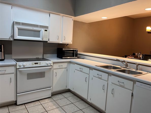 8100 Cambridge Street 119, Houston TX 77054