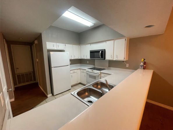 8100 Cambridge Street 119, Houston TX 77054