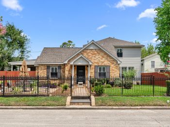 317 Avenue Of Oaks Street