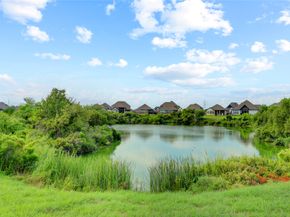 619 Rita Blanca Dr, Webster TX 77598