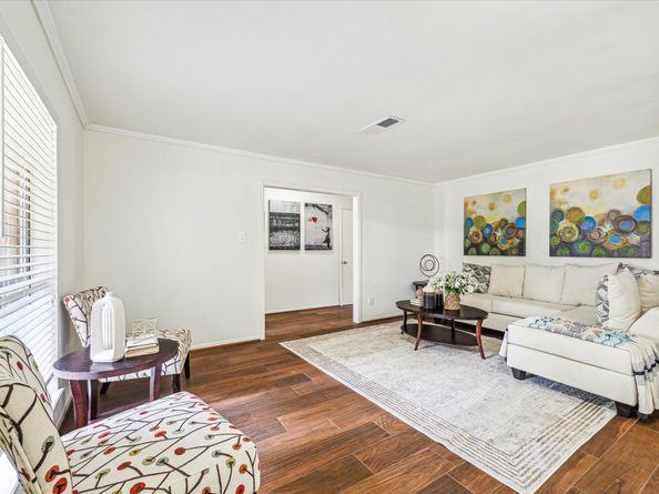 5939 Rutherglenn Drive, Houston TX 77096