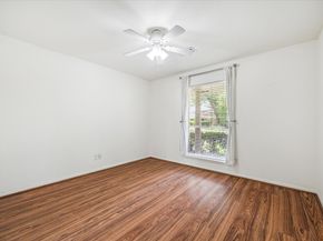 5939 Rutherglenn Drive, Houston TX 77096
