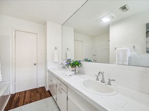 5939 Rutherglenn Drive, Houston TX 77096