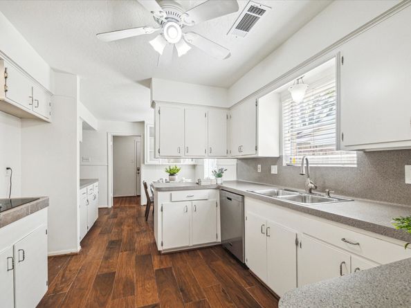 5939 Rutherglenn Drive, Houston TX 77096