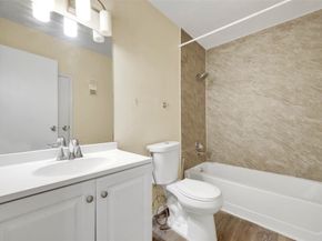 10811 Richmond Avenue 133, Houston TX 77042