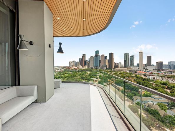 1711 Allen Parkway 2606, Houston TX 77019