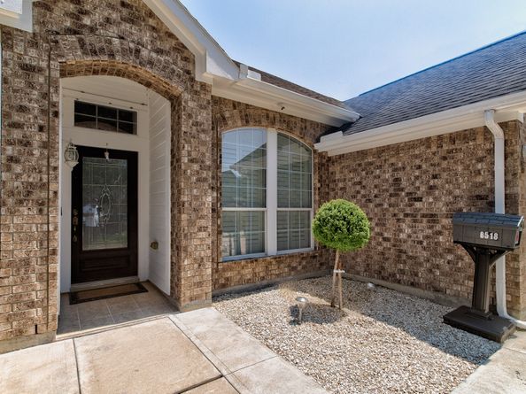8518 Durango Valley Lane, Cypress TX 77433