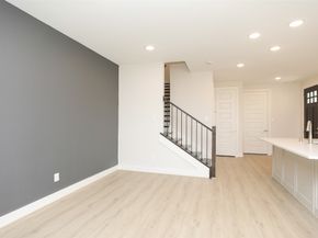 119B E 43rd Street, Houston TX 77018