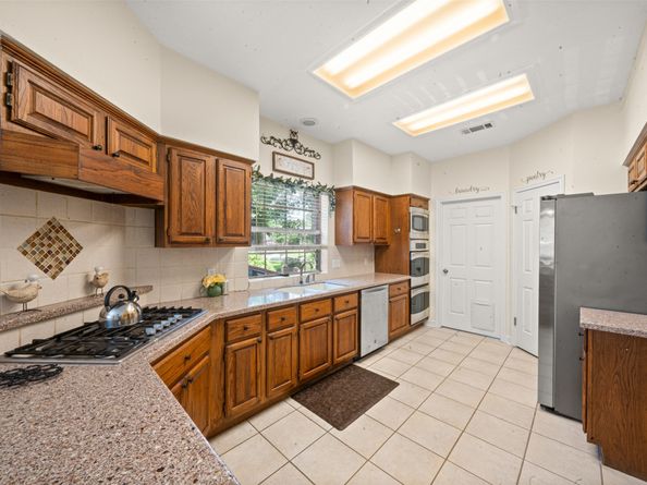 5403 Knoll Terrace Drive, Kingwood TX 77339
