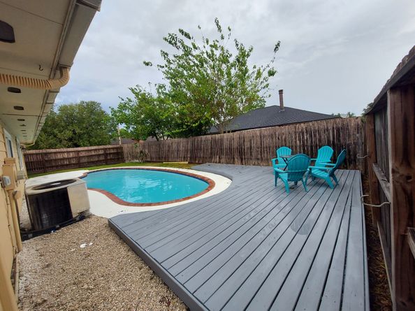 16715 Frigate Drive, Friendswood TX 77546