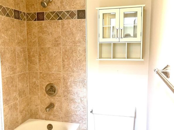 3525 Sage Road 404, Houston TX 77056