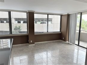 3525 Sage Road 404, Houston TX 77056