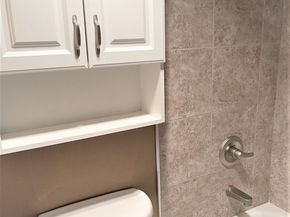 3525 Sage Road 404, Houston TX 77056