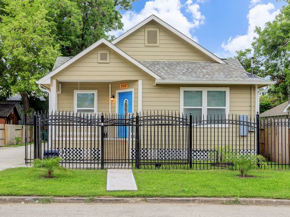 7112 Avenue L, Houston TX 77011