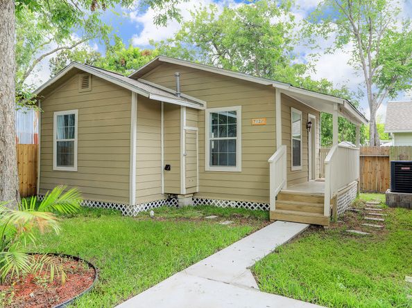 7112 Avenue L, Houston TX 77011