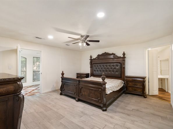 13 Whistlers Court, The Woodlands TX 77380