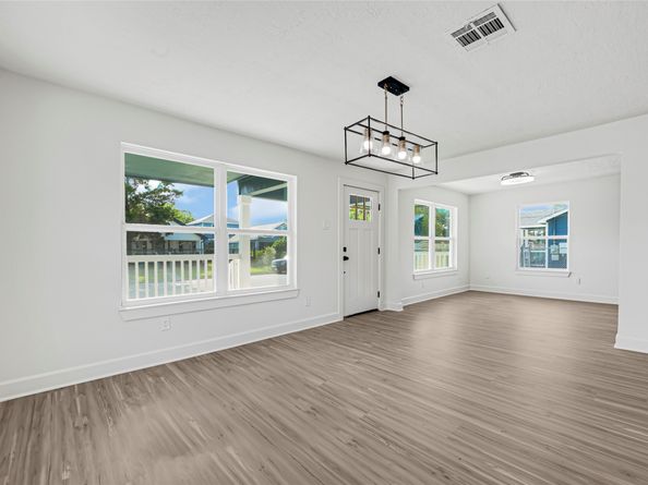 3910 Cetti Street, Houston TX 77009