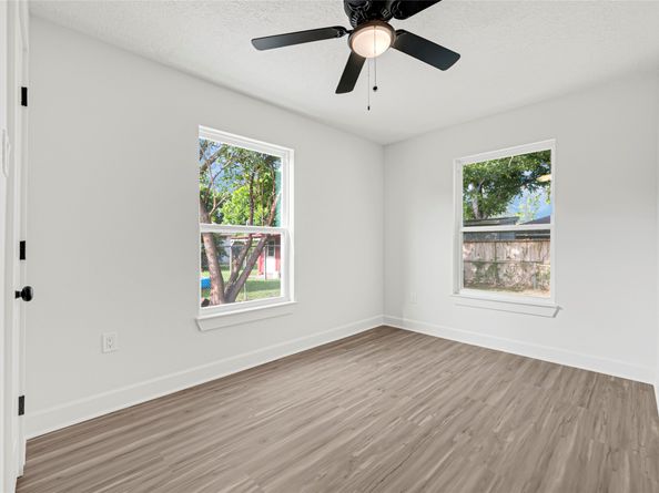 3910 Cetti Street, Houston TX 77009