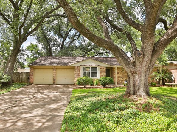 9622 Highmeadow Drive, Houston TX 77063