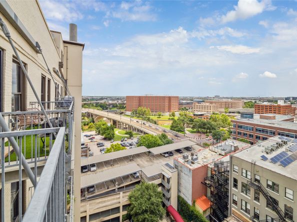 915 Franklin Street 9L, Houston TX 77002