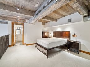 915 Franklin Street 9L, Houston TX 77002