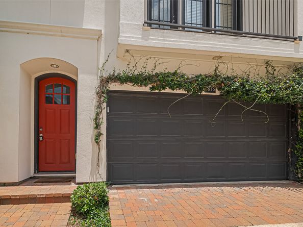 8816 Lakeshore Bend Drive, Houston TX 77080