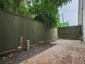 8816 Lakeshore Bend Drive, Houston TX 77080