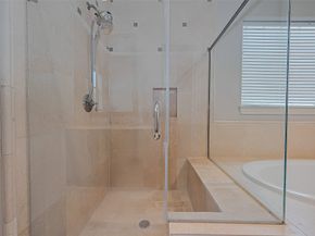 8816 Lakeshore Bend Drive, Houston TX 77080