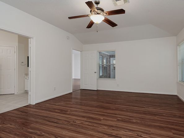115 Regan Mead Ct, The Woodlands TX 77382