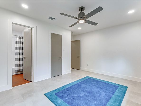 9805 Warwana Road, Houston TX 77080