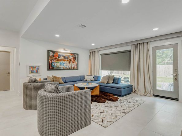 9805 Warwana Road, Houston TX 77080