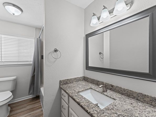 15402 W Barbara Circle, Houston TX 77071