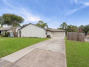 15402 W Barbara Circle, Houston TX 77071