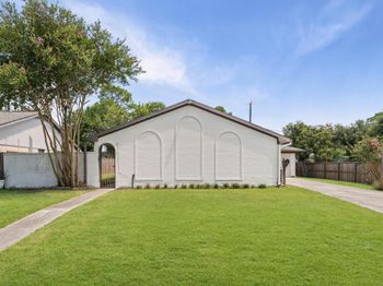 15402 W Barbara Circle